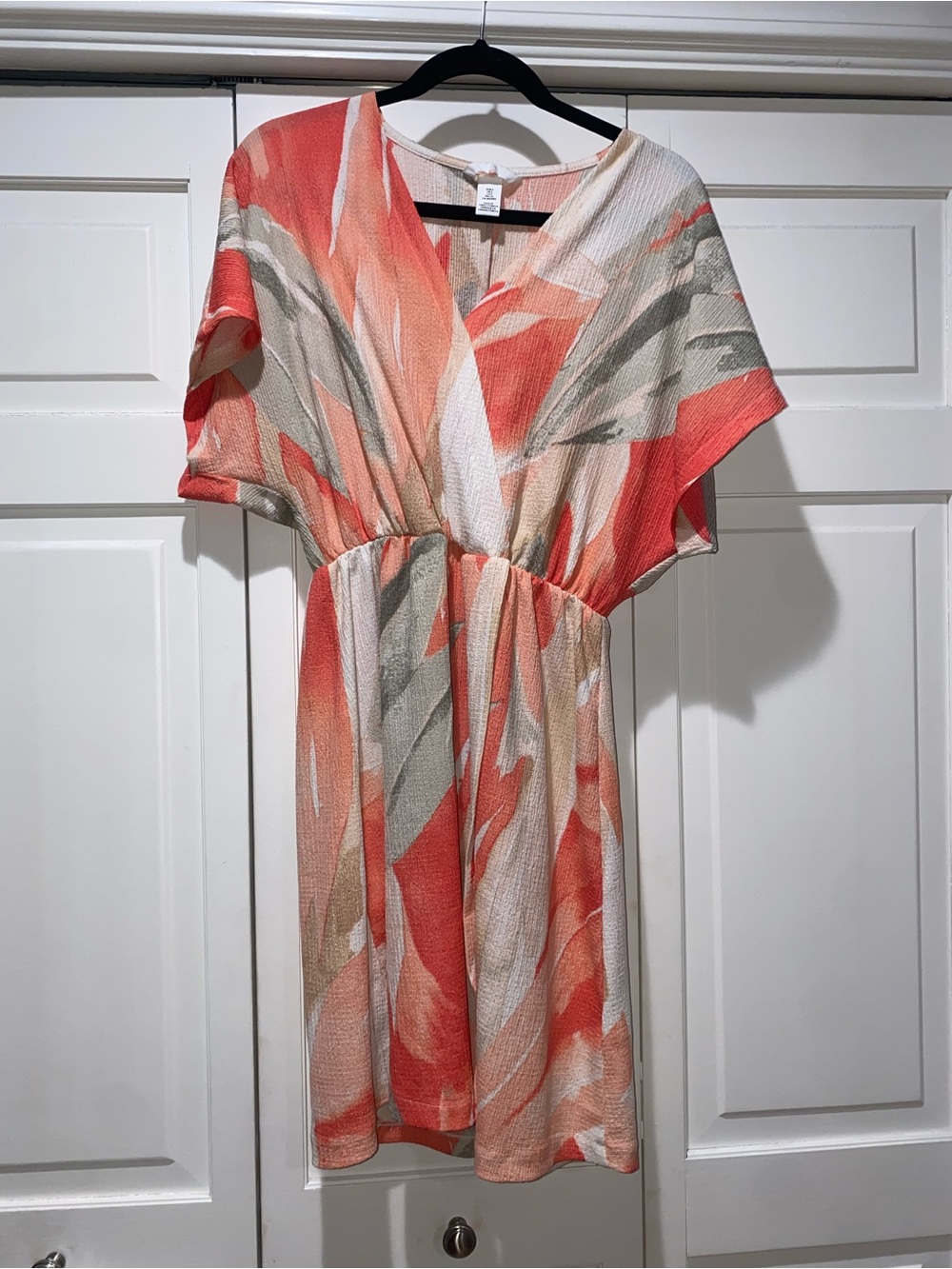H&M Multicolor Coral and Cream Printed Dress